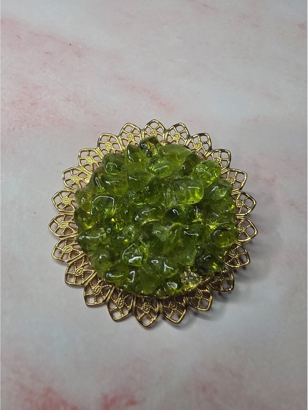 VTG Gold Tone Peridot Chip Cluster Filigree Brooch Pin Unsigned missing 1 stone